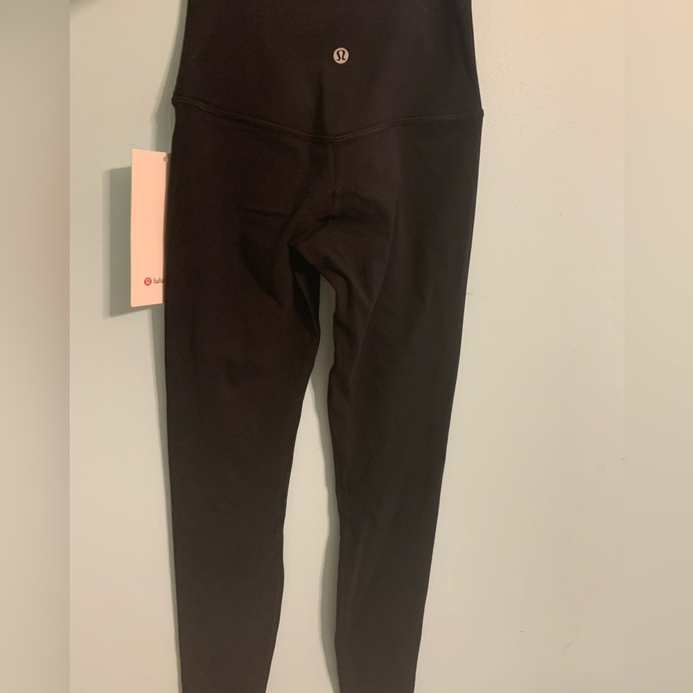 NWT!! Lululemon black align leggings!